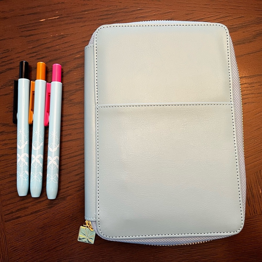 Erin Condren Premium Planny Pack Light Blue Tablet Organizer Case with Zip